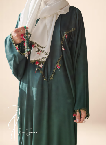 شرشف صلاة سستة أخضر زرعي غامق مزين بالكروشيه و الو...