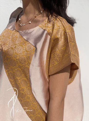 ثوب فستان محراب