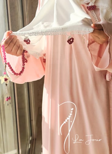 شرشف صلاة لف قطن بارد بنك باستال مزين بكروشيه يدوي