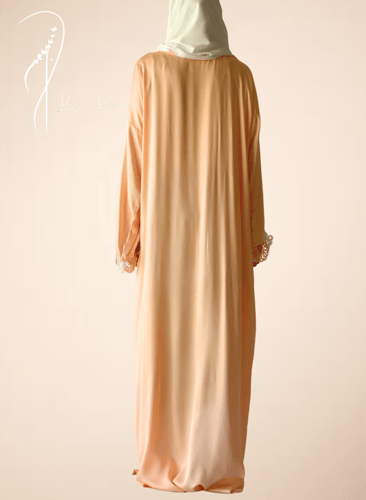 شرشف صلاة اويا ابيض وخربزي ورد لف خربزي