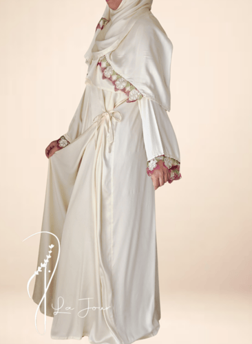 شرشف صلاة لف بنفسجى مزين بالاويا الفاخر من لاجور