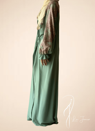 شرشف صلاة رسم باتيك لف اخضر ورسم موف و الطرحة مثبت...