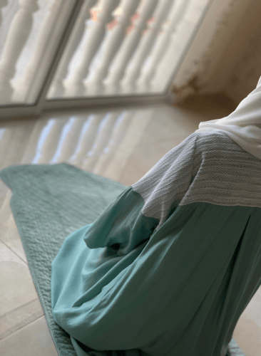 عباية شرشف سستة تفني فاخر من القطن الستان و القطن...