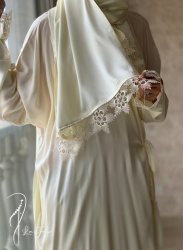 شرشف صلاة لف اوف وايت ستان اويا ورد و الطرحة مثبتة...