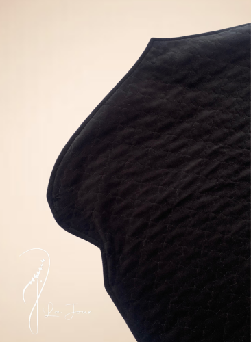 سجادة اسود قطيفة