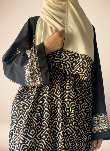 شرشف صلاة سستة طرحة اسودو بيج منقوش بني منفصلة.