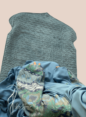 شرشف صلاة باتيك لف مفتوح ازرق منقوش