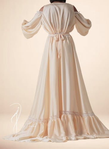 قميص وروب نوم خربزي فاتح ستان حرير من لاجور