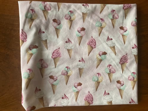 طوق شال متعدد الاستخدامات