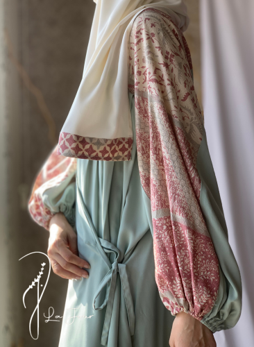 شرشف صلاة باتيك لف مفتوح باستيل تفني فاتح الطرحة ن...