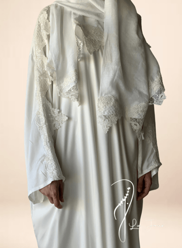 شرشف صلاة جبير فاخر اوف وايت طرحة منفصلة