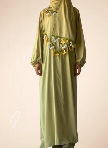 شرشف صلاة فستقي سستة اويا تركي يدوي والطرحة منفصلة