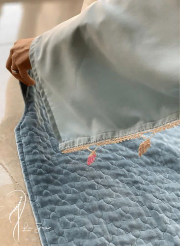 شرشف صلاة سحاب ازرق كروشيه يدوي