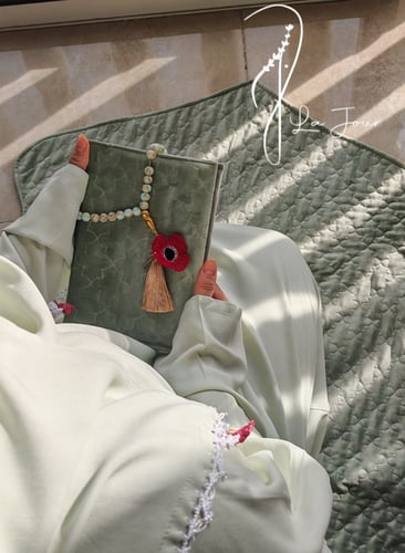 شرشف صلاة بسستة اخضر باستال كروشيه احمر يدوي فاخر