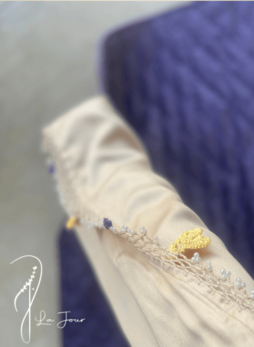 شرشف صلاة لف بيج ستان مزين بالكوشي اليدوي و الطرحة...