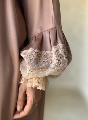 شرشف صلاة دانتيل بني لاتي سحاب