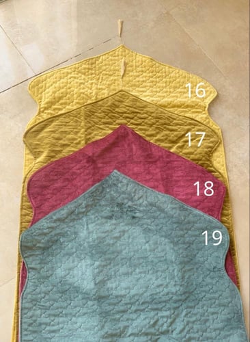 سجاجيد بعدة الوان قطيفة