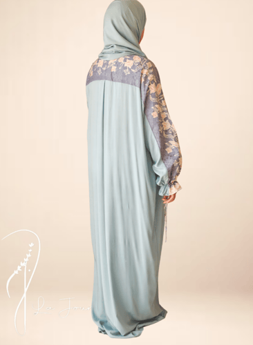 شرشف صلاة لف أزرق باستال بنقشة باتيك يدوي فاخر