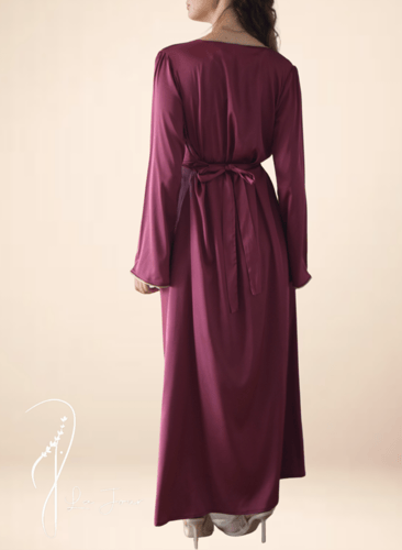 قميص نوم وروب عنابي حرير ستان