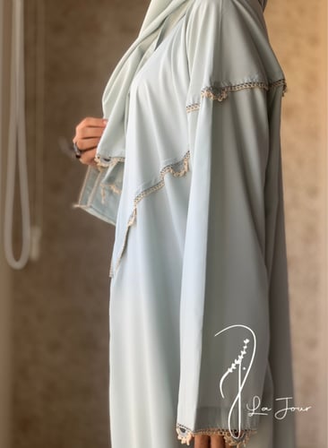 شرشف صلاة سحاب تفني مزين بالكروشي يدوي و الطرحة من...