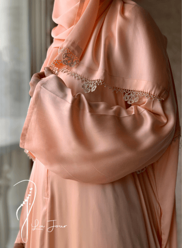 شرشف صلاة سحاب خربزي مزين بالكروشيه اليدوي و الطرح...