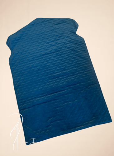 سجادة أزرق قطيفة