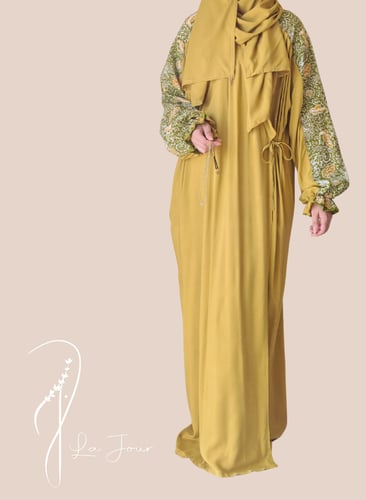 شرشف صلاة لف رسم باتيك اصفر كموني أنيق