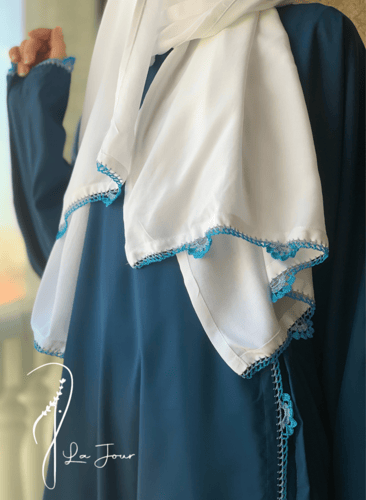 شرشف صلاة لف ازرق بترولي كروشيه يدوي طرحة مثبتة