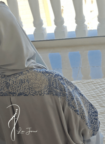 شرشف صلاة لف رسم باتيك أزرق باستيل الطرحة مثبتة