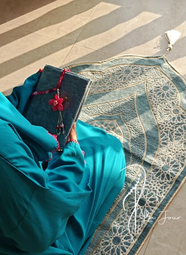 شرشف صلاة لف فيروزي بالكروشيه يدوي