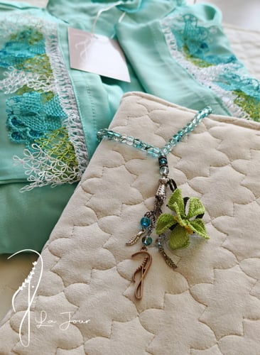 شرشف صلاة لف تيفني ستان مزين بأويا يدوي من لاجور