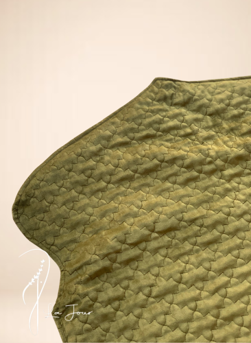 سجادة زيتي قطيفة