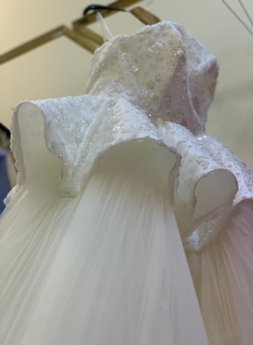 فستان عروسة شك ورود مع جونتي