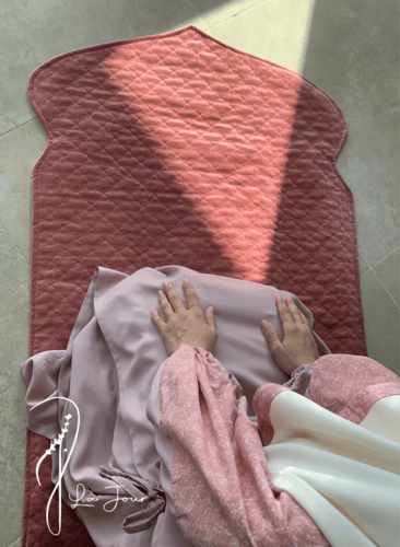 شرشف صلاة باتيك لف طرحة منفصلة وردي