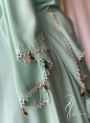 شرشف صلاة لف تفني بالكروشبه و الورد الاويا الفاخر