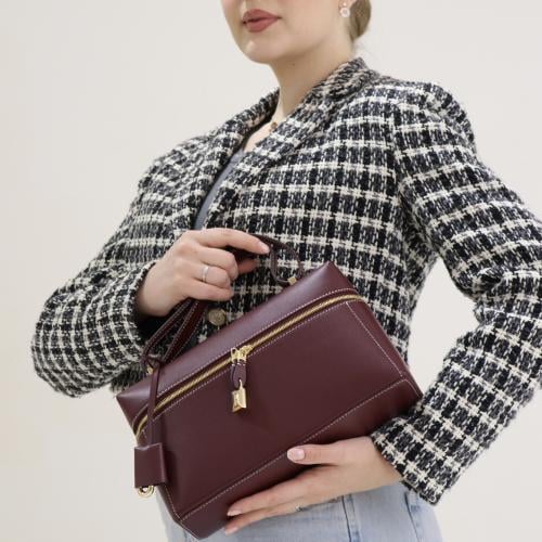 Elegant Box Bag - size 27