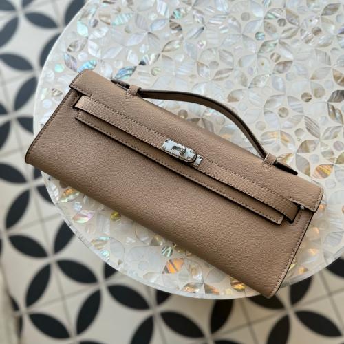Elegant clutch bag - كاكي فاتح