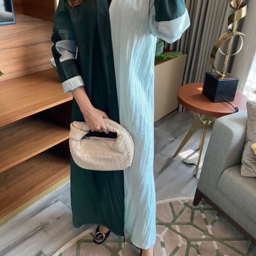 سلاوتش باق - أوف وايت