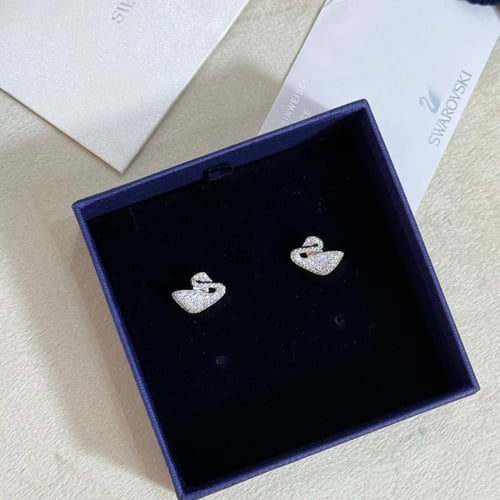 حلق فضي سواروفسكي