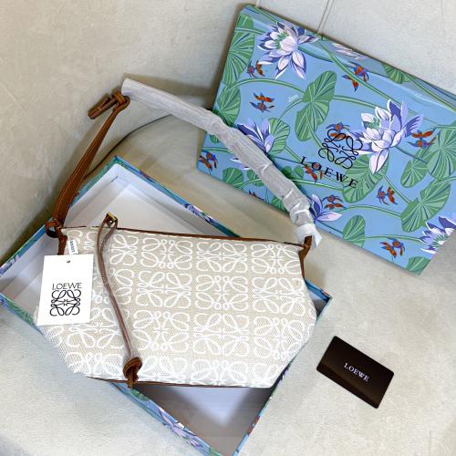 شنطه LOEWE