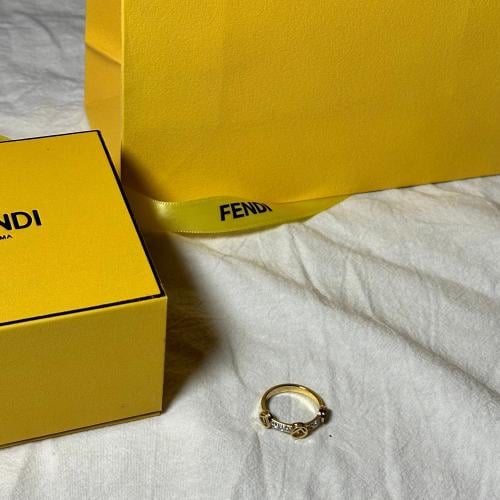 خاتم فندي ذهبي