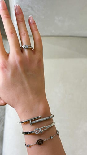 تنسيق ثلاث أساور فضي