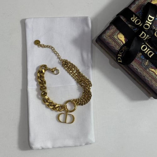 اسواره ديور