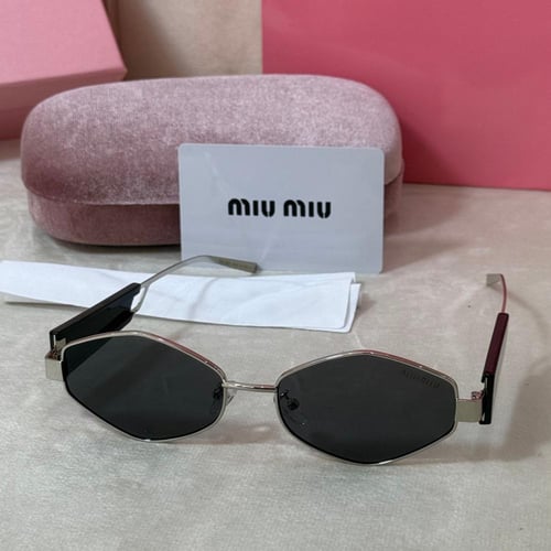 نظاره ميو ميو