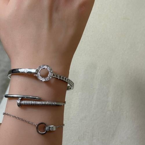 تنسيق ثلاث أساور فضي