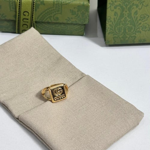 خاتم قوتشي ذهبي