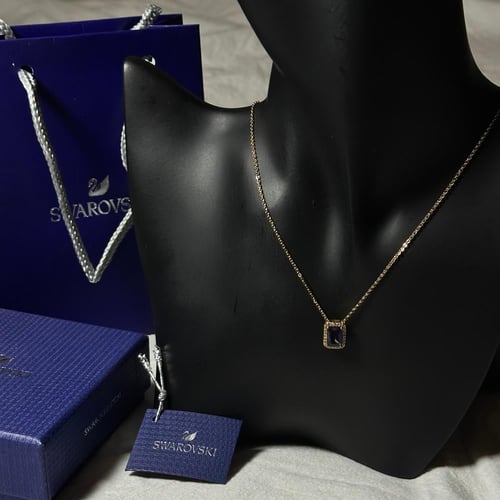 سلسال ذهبي بنفسجي