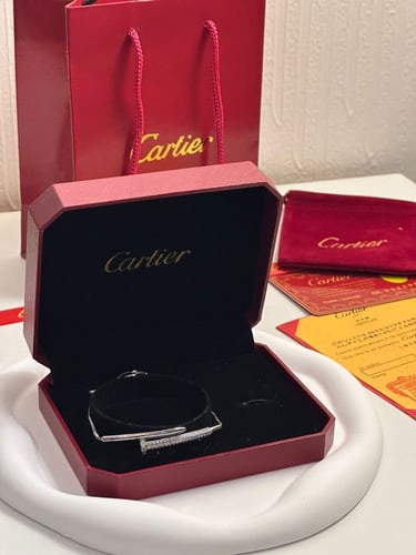 أسواره سحب فضي