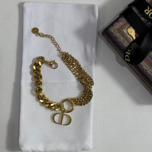 اسواره ديور