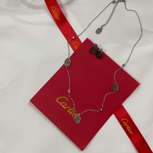 طقم سلسال وحلق فضي